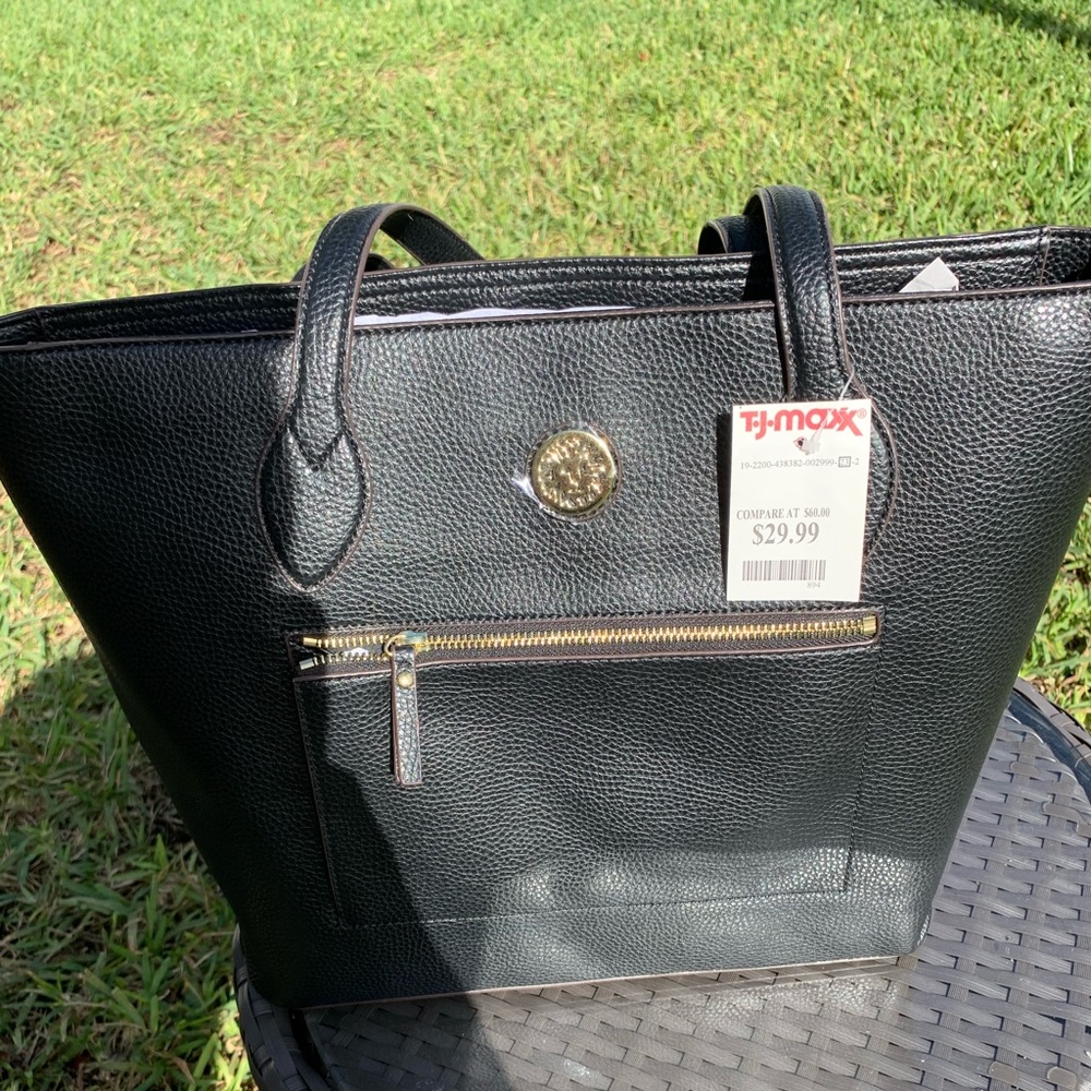 Black purse